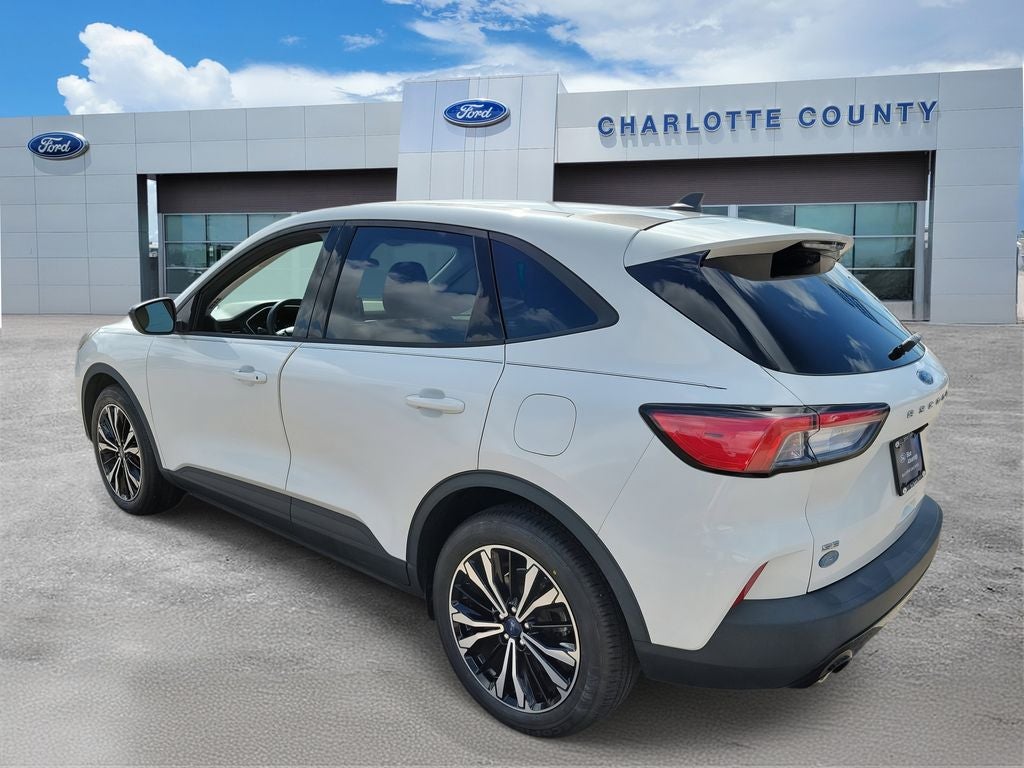 2022 Ford Escape SE