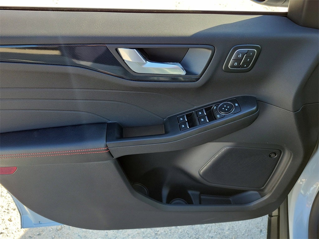 2026 Ford Escape Hybrid ST-Line Elite