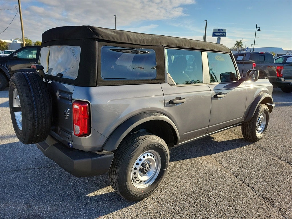 2025 Ford Bronco Base