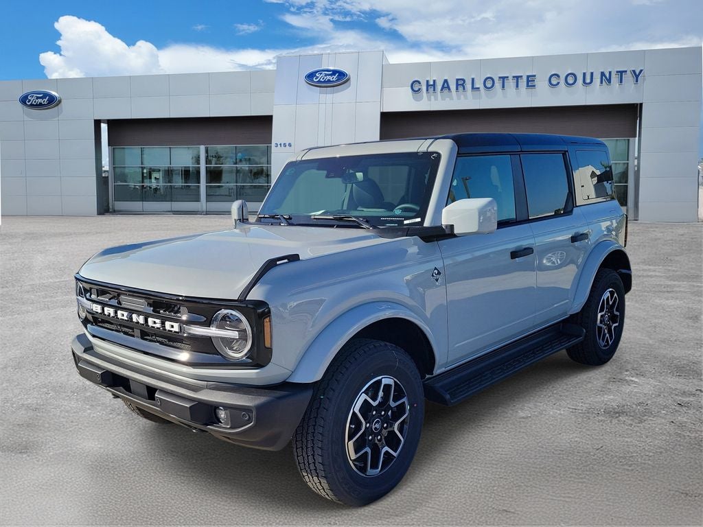 2026 Ford Bronco Outer Banks