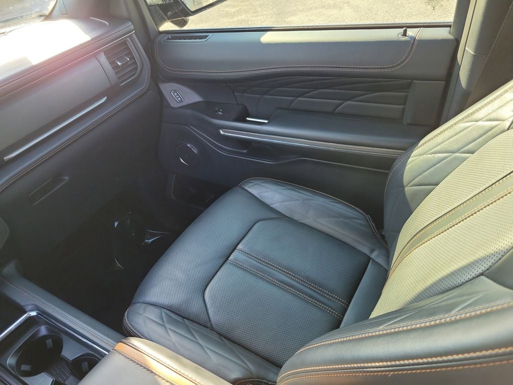 2024 Ford Expedition Max Platinum