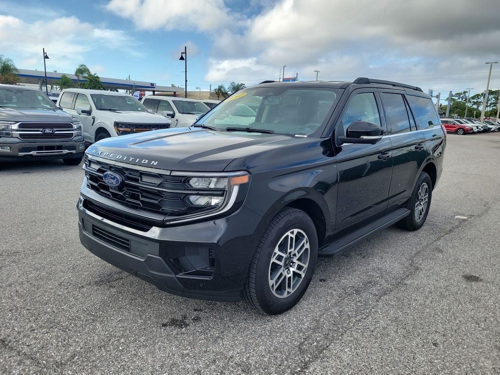 2026 Ford Expedition Active