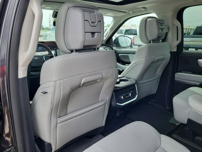 2026 Ford Expedition Platinum