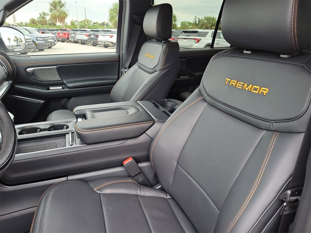 2025 Ford Expedition Tremor