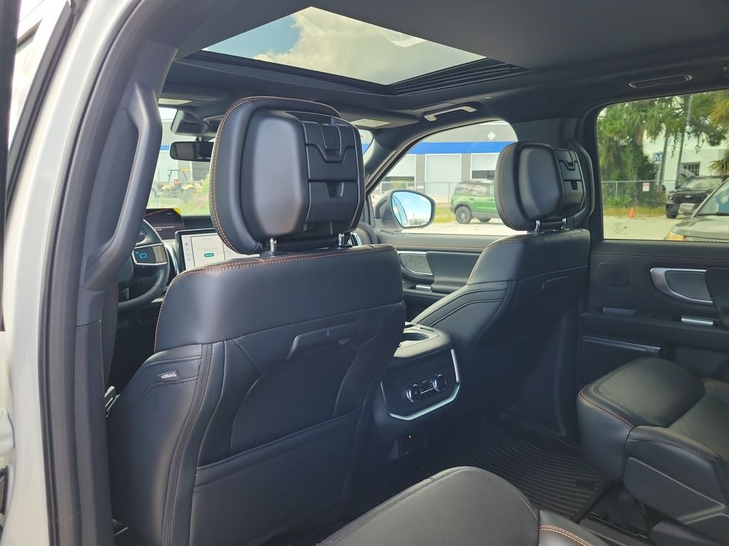 2027 Ford Expedition Tremor