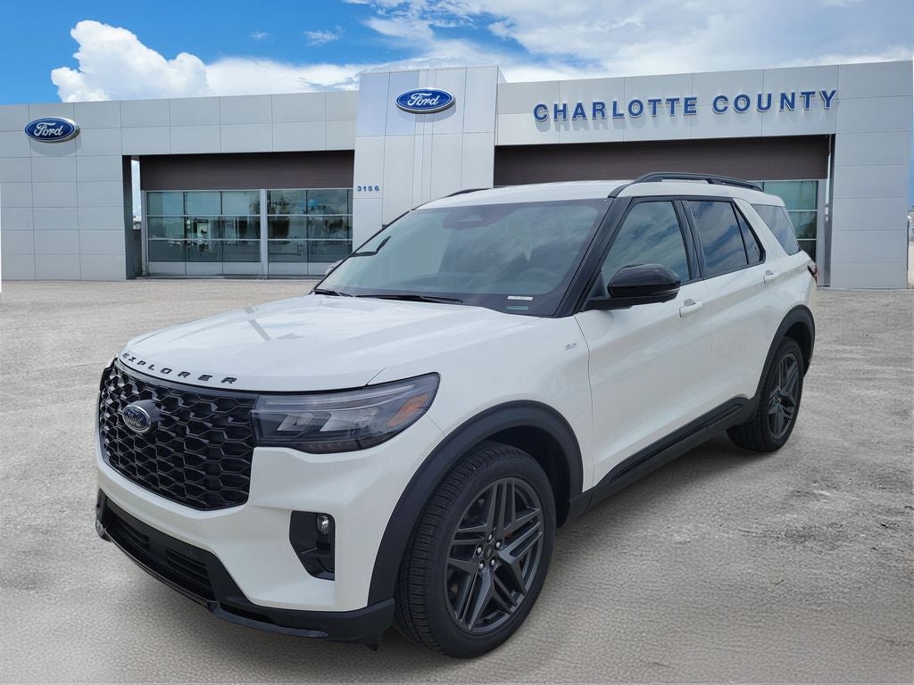 2026 Ford Explorer ST-Line
