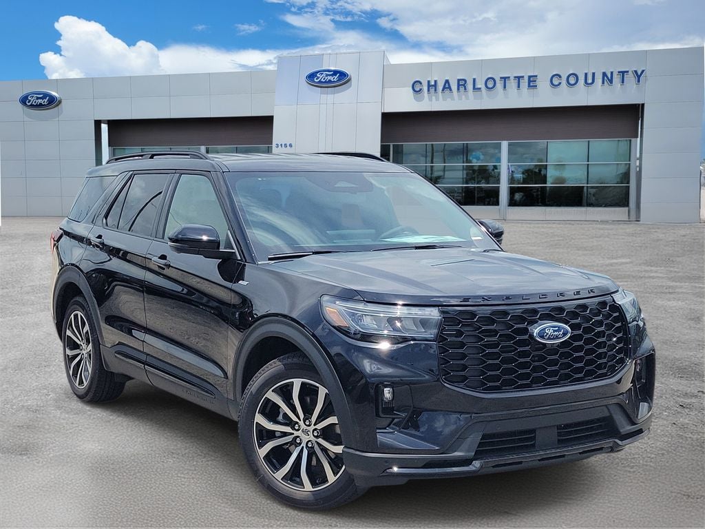 2026 Ford Explorer ST-Line
