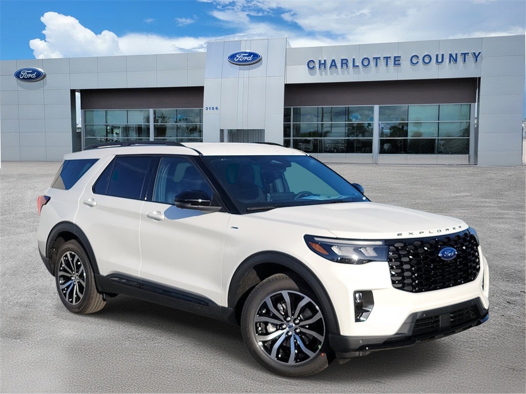 2026 Ford Explorer ST-Line