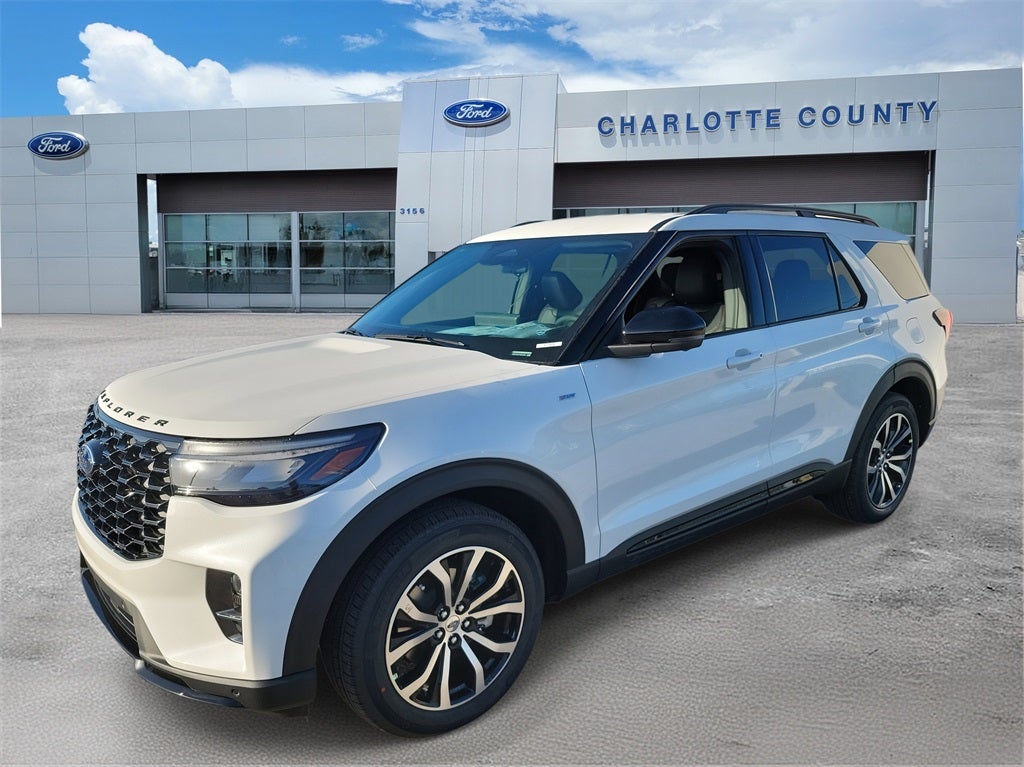 2026 Ford Explorer ST-Line