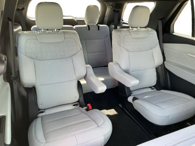 2027 Ford Explorer Platinum