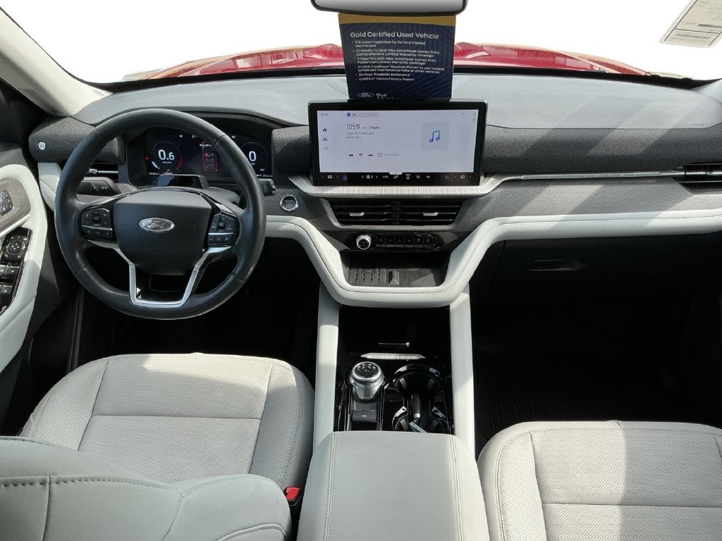 2025 Ford Explorer Platinum