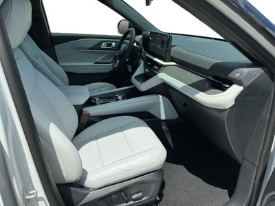 2027 Ford Explorer Platinum