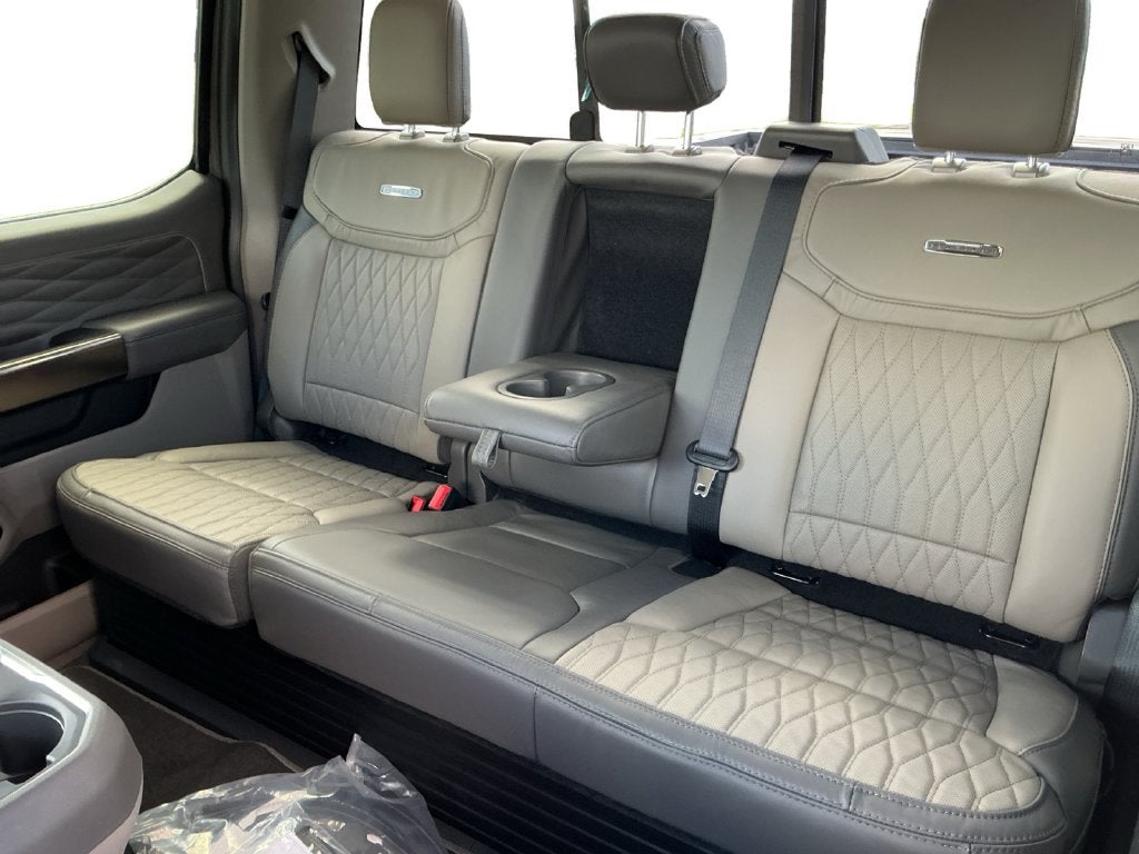 2027 Ford F-250SD Platinum