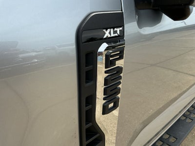 2027 Ford F-250SD XLT