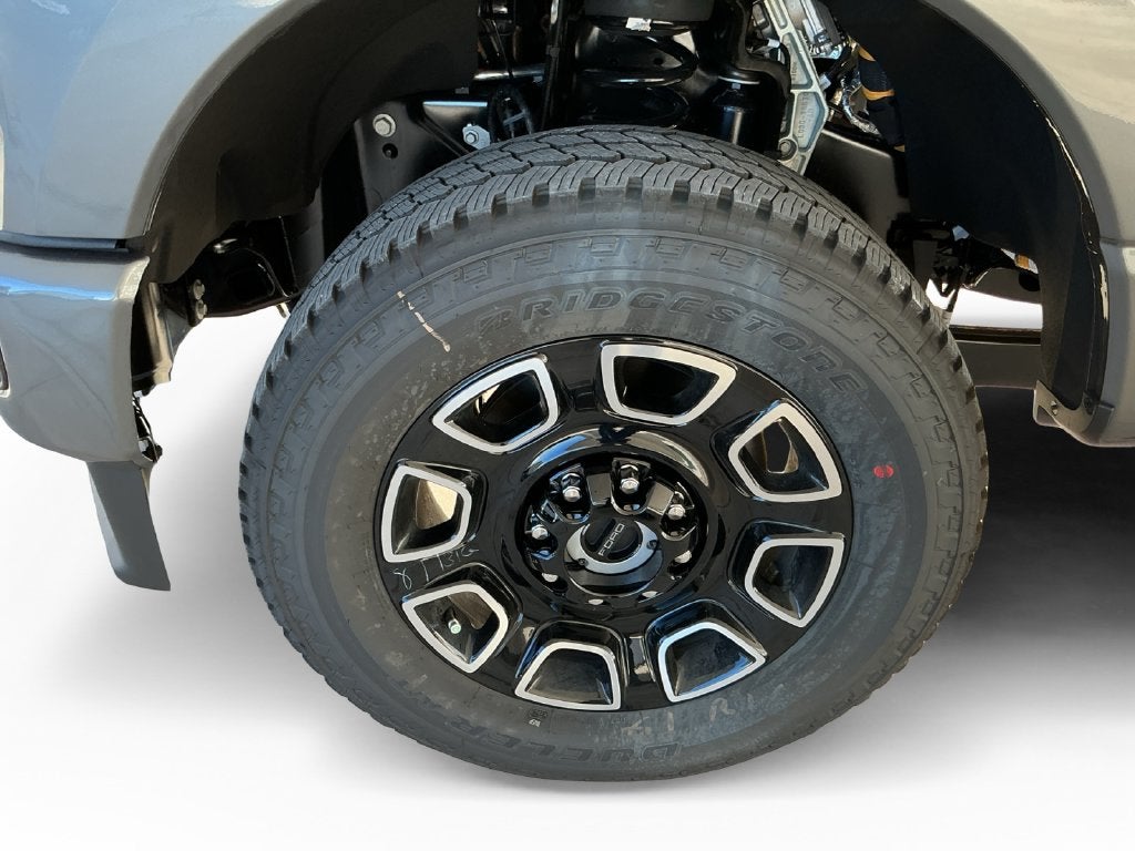 2027 Ford F-350SD Platinum