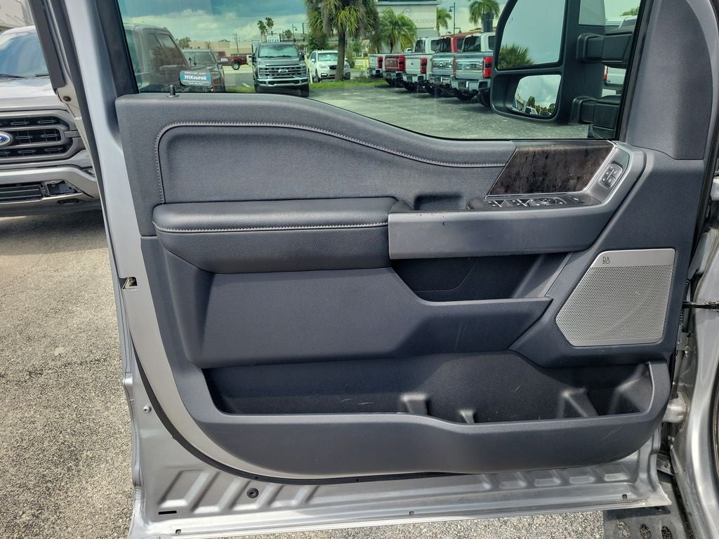 2023 Ford F-350SD Lariat