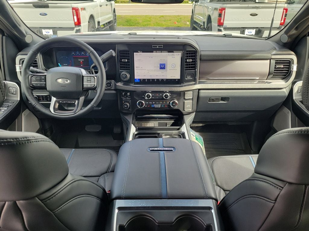 2026 Ford F-350SD Platinum DRW