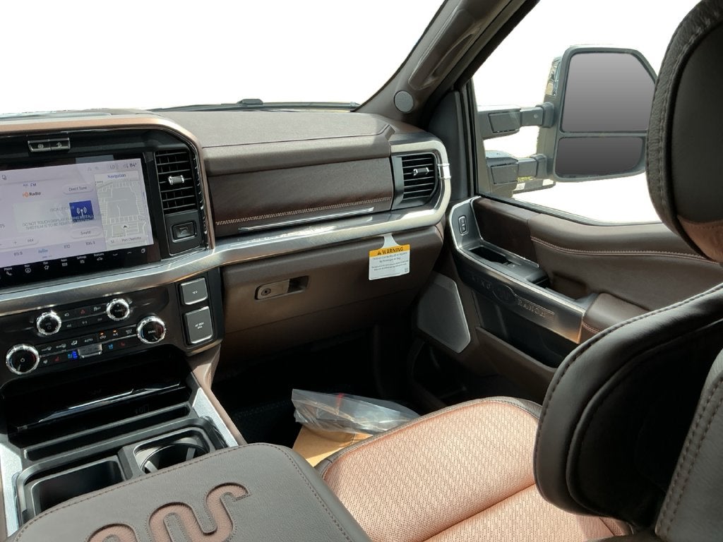 2027 Ford F-350SD King Ranch DRW