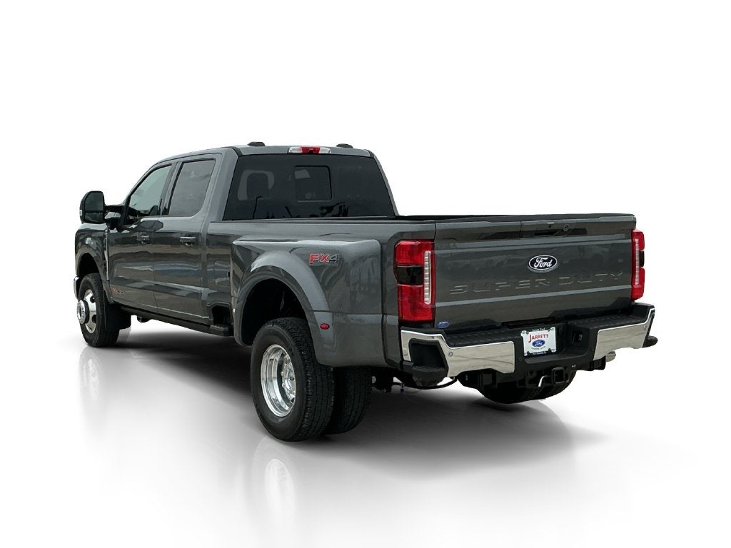 2027 Ford F-350SD Lariat DRW