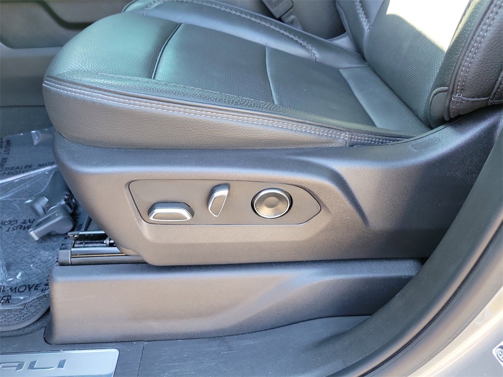 2025 GMC Sierra 2500HD Denali