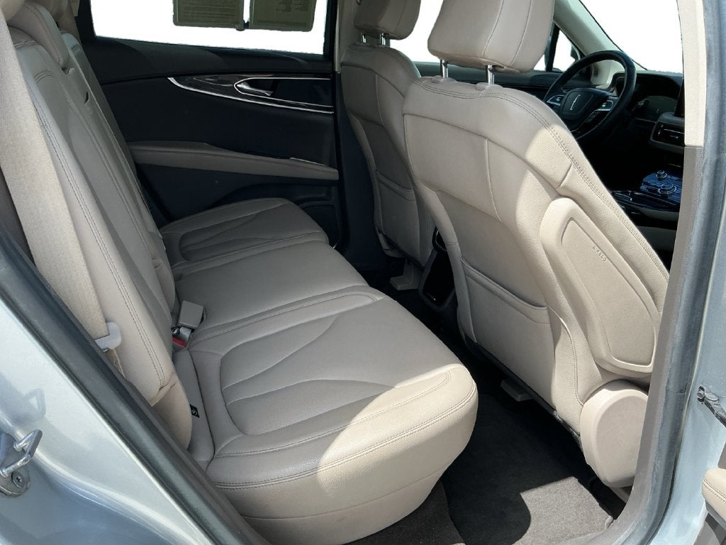 2022 Lincoln Nautilus Standard