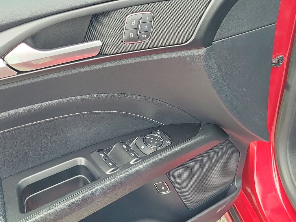 2020 Ford Fusion Hybrid Titanium