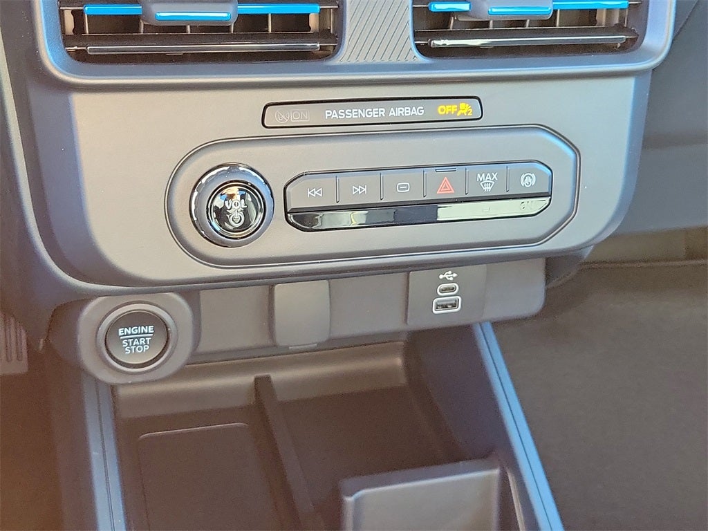 2026 Ford Maverick Lobo Standard