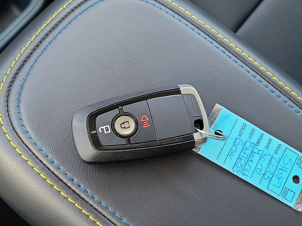 2025 Ford Maverick Lobo Standard