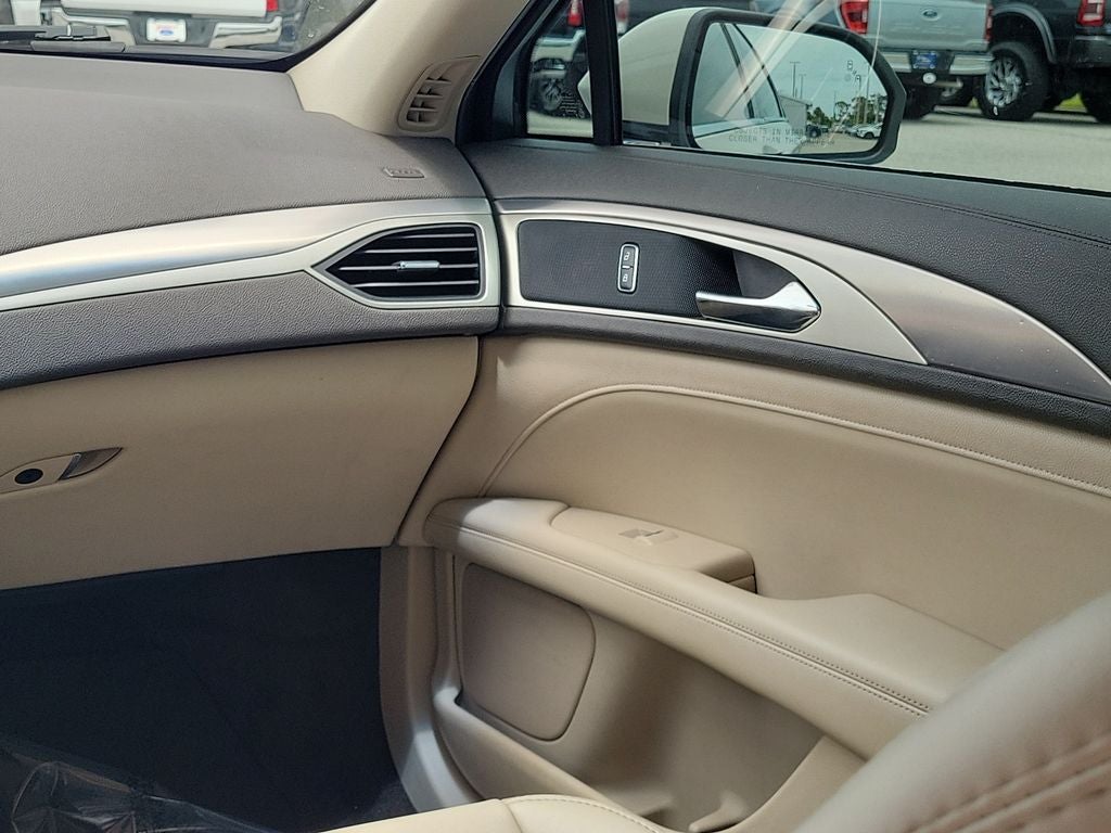 2020 Lincoln MKZ Standard