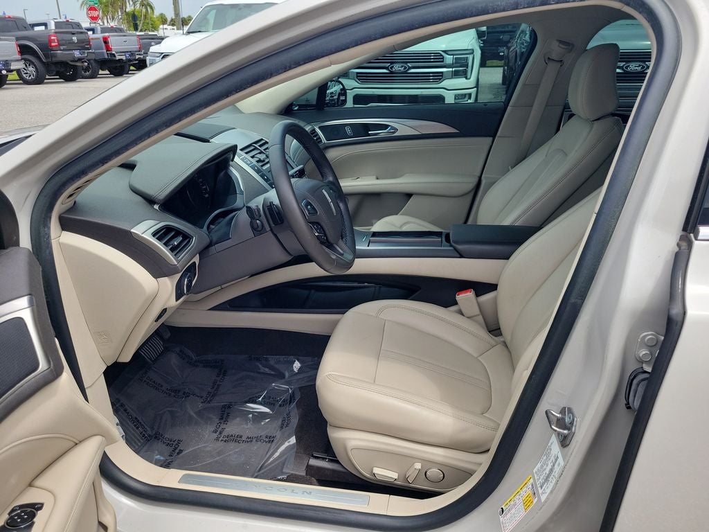 2020 Lincoln MKZ Standard
