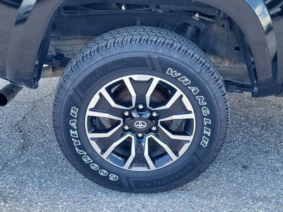 2023 Toyota Tacoma TRD Sport V6