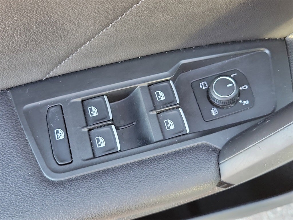 2019 Volkswagen Tiguan 2.0T SEL Premium 4Motion