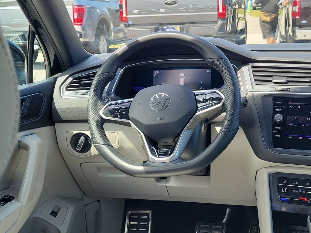 2022 Volkswagen Tiguan 2.0T SE R-Line Black