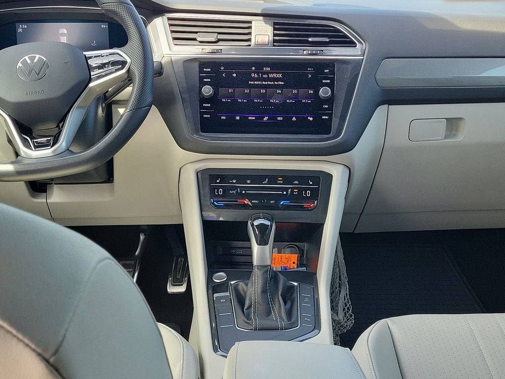 2022 Volkswagen Tiguan 2.0T SE R-Line Black