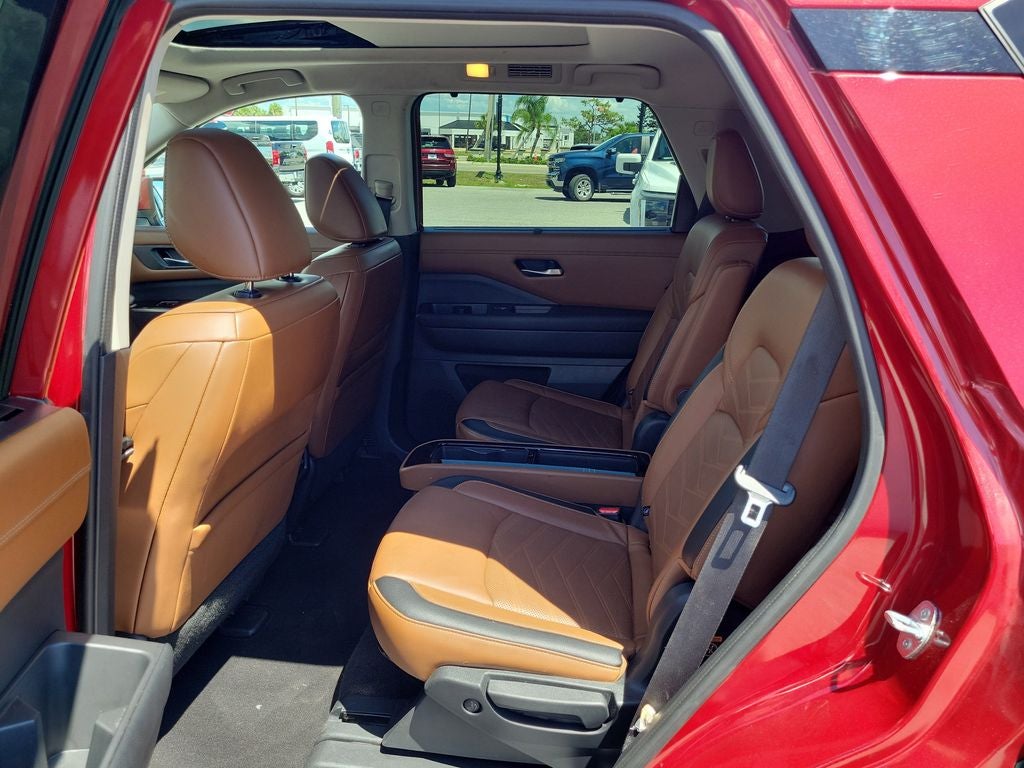 2022 Nissan Pathfinder Platinum