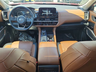 2022 Nissan Pathfinder Platinum