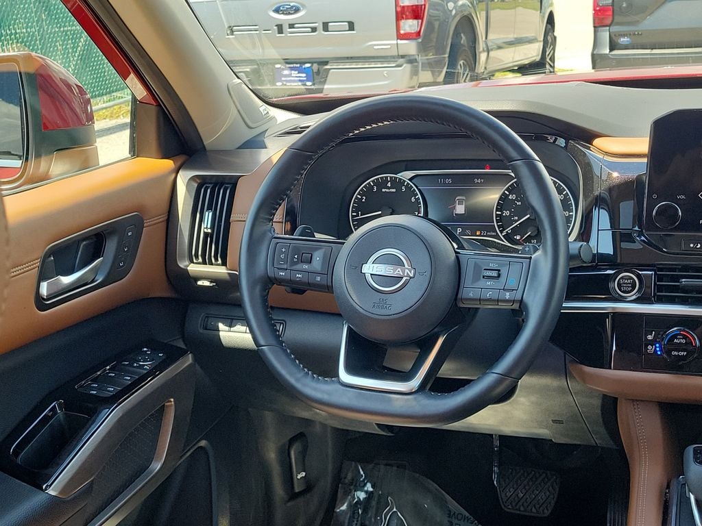 2022 Nissan Pathfinder Platinum