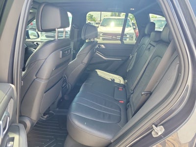 2020 BMW X5 M50i