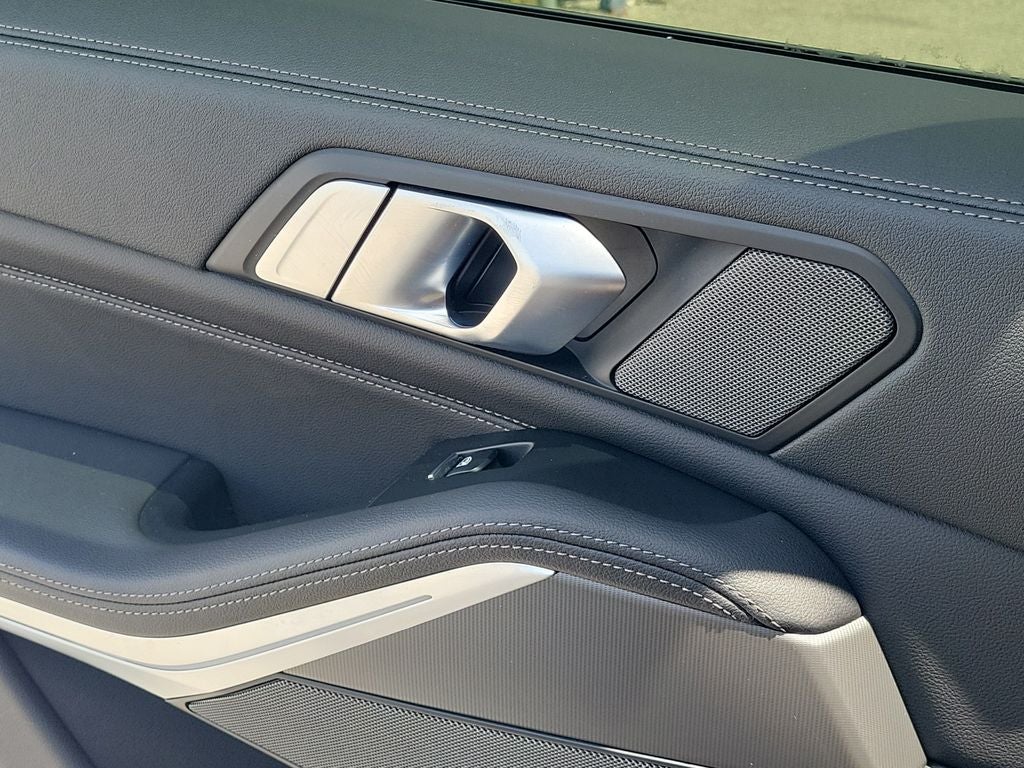 2020 BMW X5 M50i