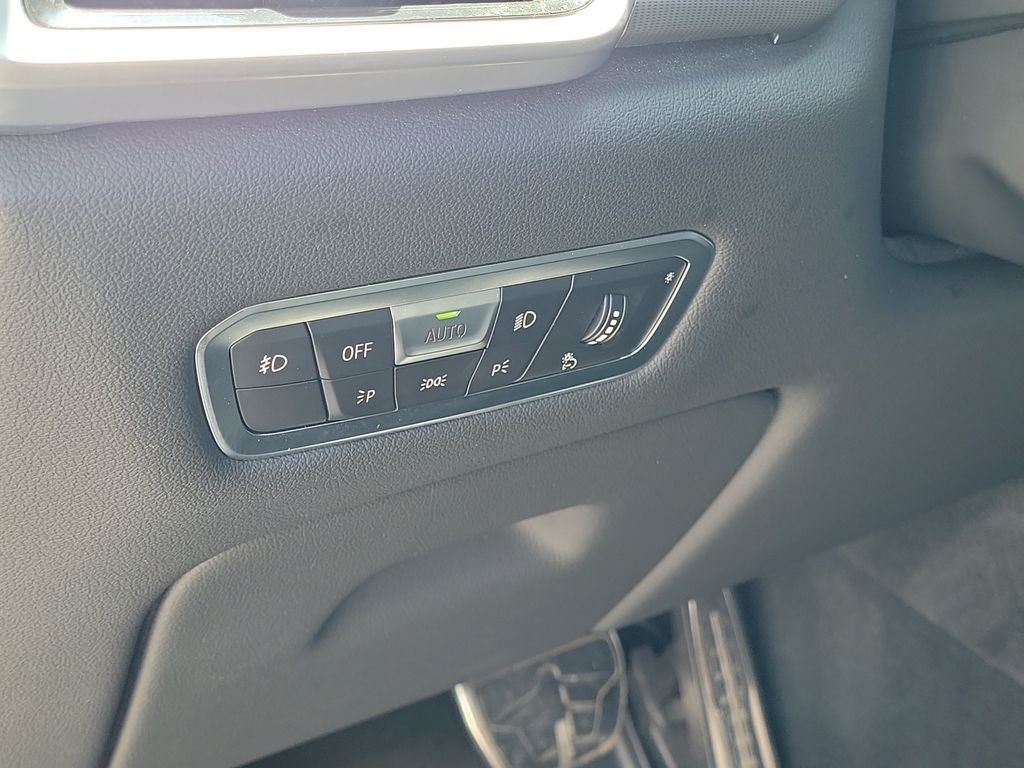 2020 BMW X5 M50i