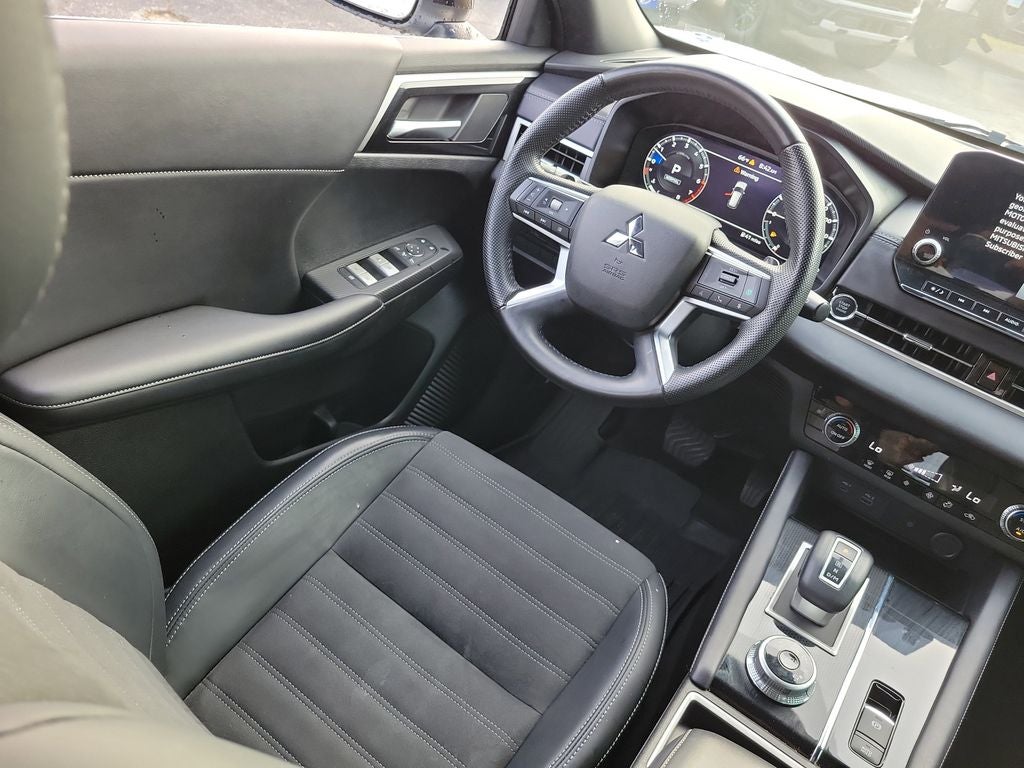 2024 Mitsubishi Outlander SE Black Edition