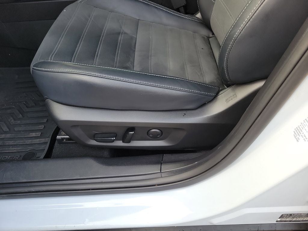 2024 Mitsubishi Outlander SE Black Edition