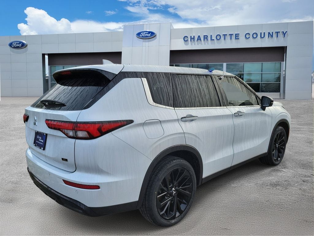 2024 Mitsubishi Outlander SE Black Edition