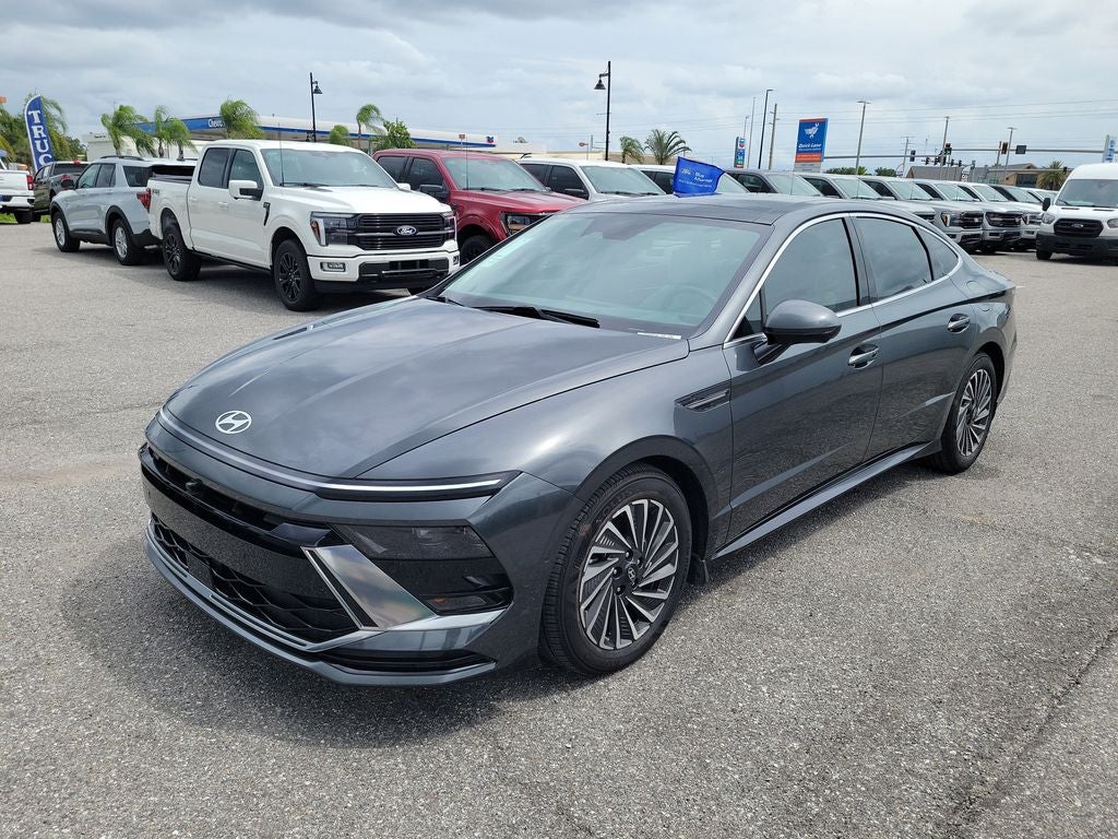 2026 Hyundai Sonata Hybrid Limited
