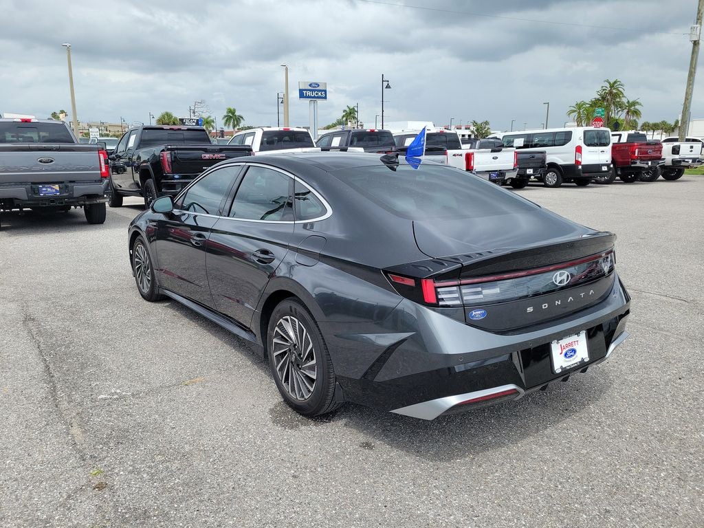 2026 Hyundai Sonata Hybrid Limited