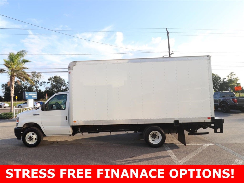 2023 Ford E-450SD Base