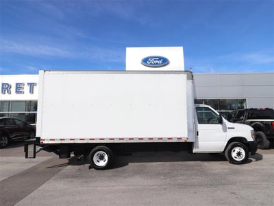 2022 Ford E-450SD Base