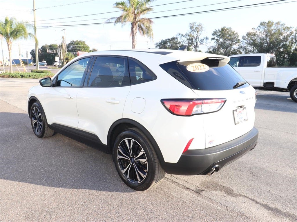 2022 Ford Escape SE