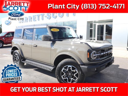 2025 Ford Bronco Outer Banks