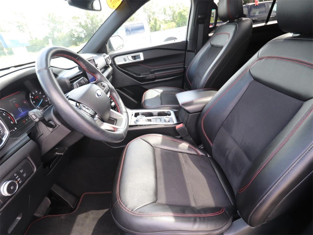 2022 Ford Explorer ST-Line